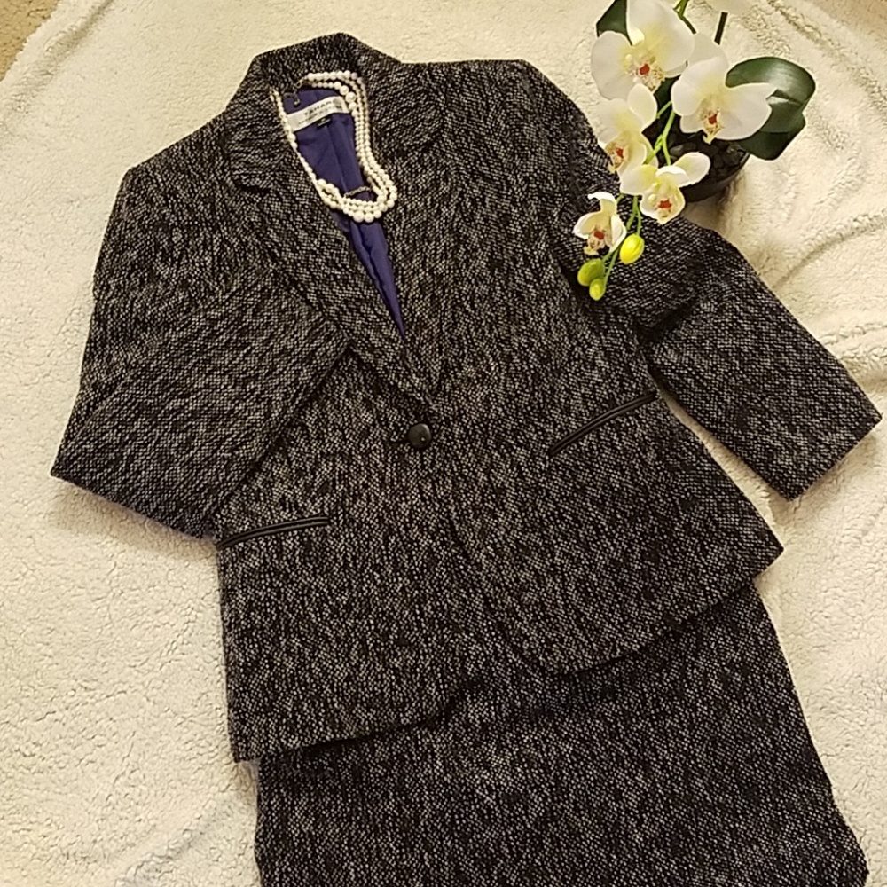 Tahari Suit
